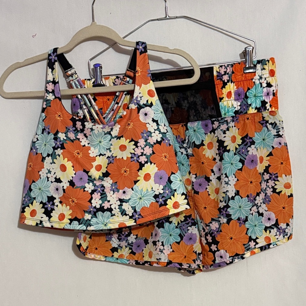 dip Floral Two-Piece Set in Black, Orange & Purple, Size 1X, NWOT,MAKE AN OFFER